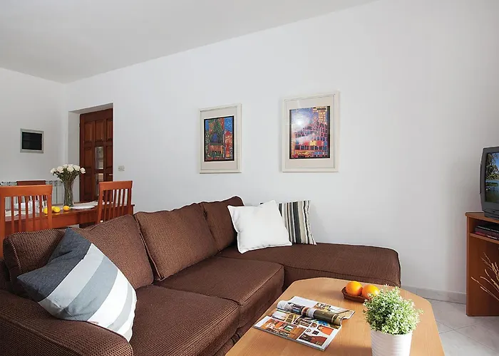 아파트 In With Kitchen 라벡